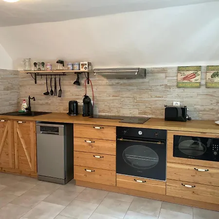 Apartmany Zluty Domecek Trebon Exterior photo