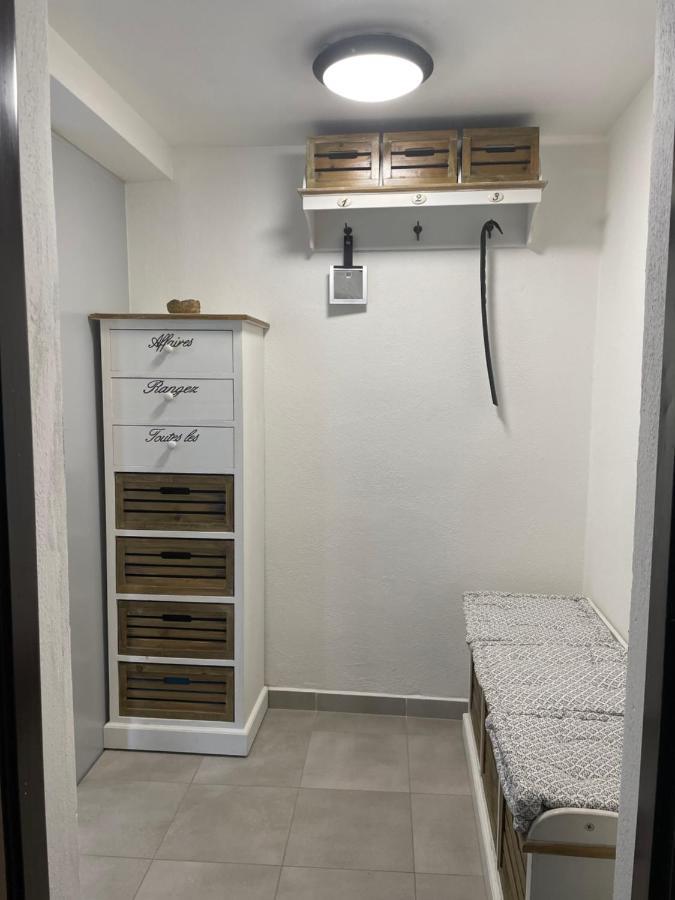Zluty Domecek Apartment
